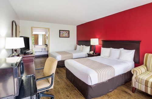Marion Hotel | Econo Lodge Marion I-81