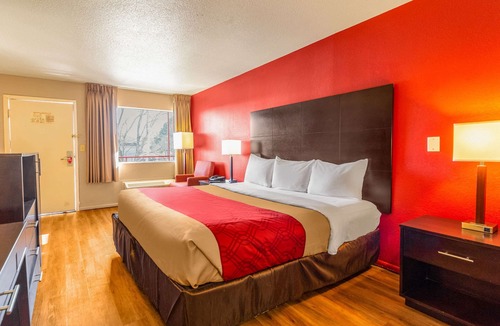 Meridian Hotel | Econo Lodge Meridian South