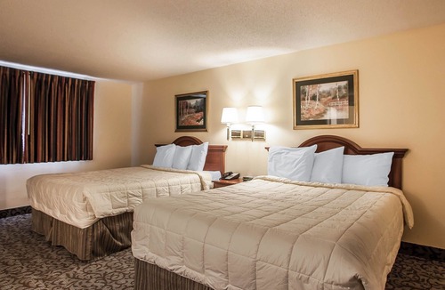 Newton Hotel | Econo Lodge Newton
