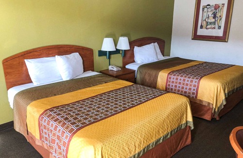Oklahoma City Hotel | Econo Lodge Oklahoma City Northeast