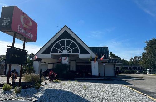 National Gardens Cabin | Econo Lodge Ormond Beach North - Daytona