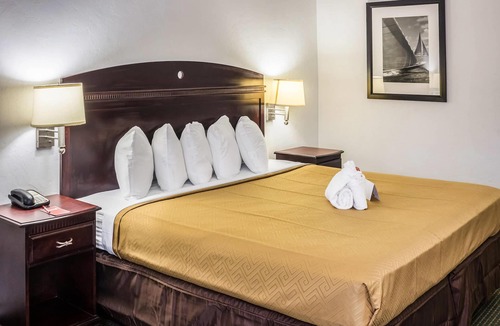 Palm Coast Hotel | Econo Lodge Palm Coast Central