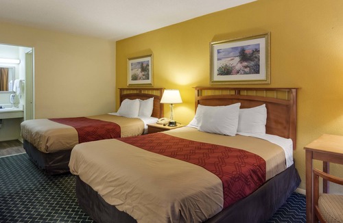 Petersburg Hotel | Econo Lodge Petersburg - Fort Lee