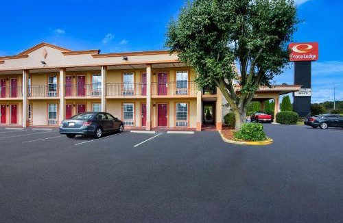 Princess Anne Cabin | Econo Lodge Princess Anne