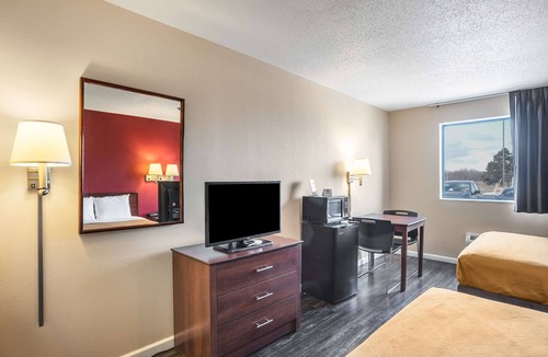 Princeton Hotel | Econo Lodge Princeton