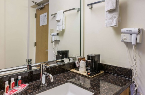 Quakertown Hotel | Econo Lodge Quakertown
