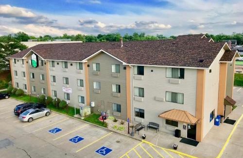 Quincy Cabin | Econo Lodge Quincy