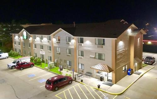 Quincy Cabin | Econo Lodge Quincy