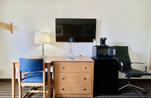 Quincy Hotel | Econo Lodge Quincy
