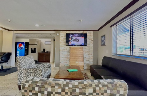Quincy Hotel | Econo Lodge Quincy