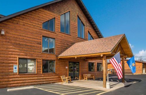 Rice Lake Cabin | Econo Lodge Rice Lake
