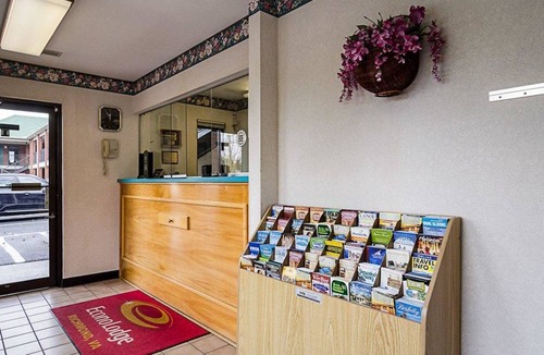 Mosby Hotel | Econo Lodge Richmond