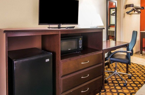 Richmond Hill Hotel | Econo Lodge Richmond Hill