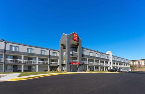 Rockford Cabin | Econo Lodge Rockford Casino Area