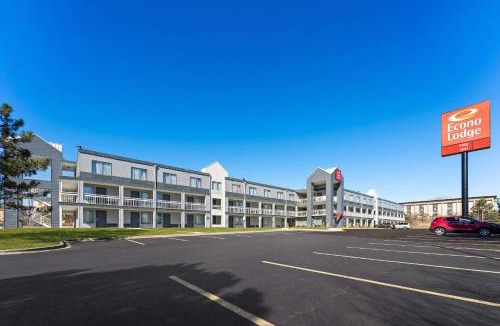 Rockford Cabin | Econo Lodge Rockford Casino Area