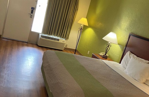 Sonora Hotel | Econo Lodge Sonora