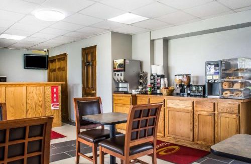 Brockport Cabin | Econo Lodge