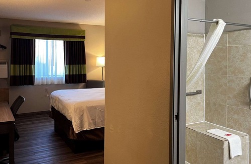 Spring Lake Hotel | Econo Lodge