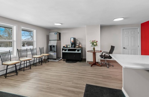 Westminster Hotel | Econo Lodge