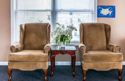 Vincennes Hotel | Econo Lodge Vincennes