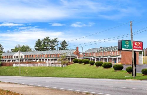 Waynesboro Cabin | Econo Lodge Waynesboro - Skyline Drive