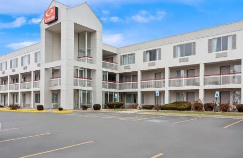 Willowbrook Cabin | Econo Lodge Willowbrook