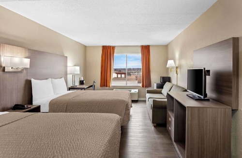 Willowbrook Hotel | Econo Lodge Willowbrook