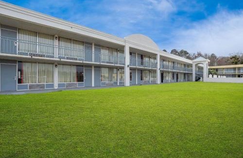 Yemassee Cabin | Econo Lodge Yemassee