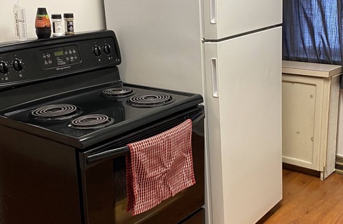 Winnipeg Apartment | Economical guest suite with free parking!