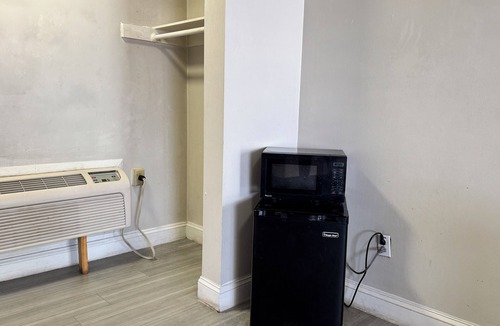 Hampton Hotel | Economy 7 Inn Near Hampton University VA