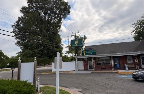 Hampton Hotel | Economy 7 Inn Near Hampton University VA