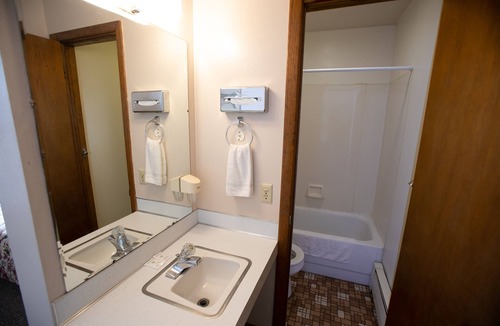 Okmulgee Hotel | Economy Hotel Okmulgee