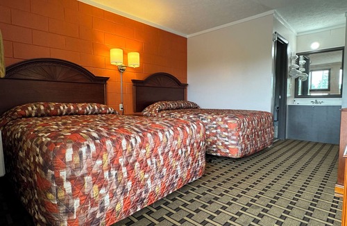 Crossville Hotel | Economy Inn Crossville