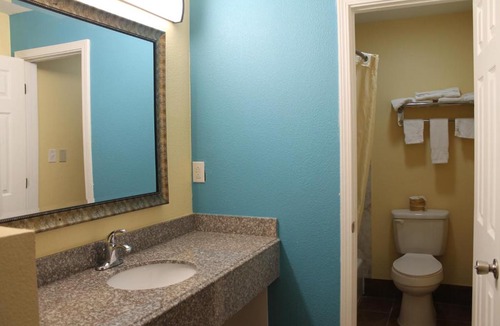 Pauls Valley Hotel | Economy Inn Express