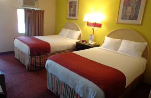 Warren Hotel | Economy Inn Express Warren
