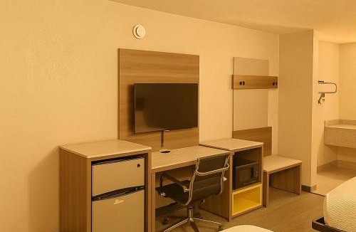 Little Rock Hotel | Economy Inn Little Rock