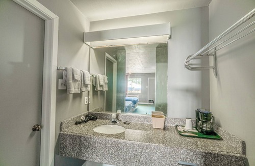 Livingston Hotel | Economy Inn Livingston By OYO TX US 59