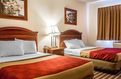 Warren Hotel | Economy Inn & Suites