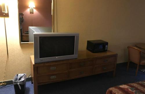 Fort Wayne Hotel | Economy Inn