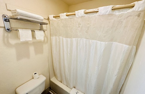 Bayou Cane Hotel | Economy Inn
