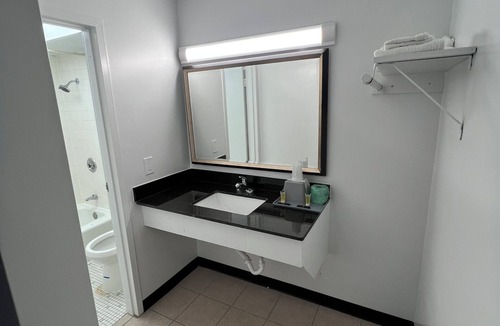 Kankakee Hotel | Economy Inn