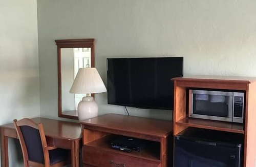 Modesto Hotel | Economy Inn