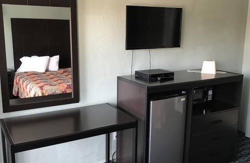 Modesto Hotel | Economy Inn