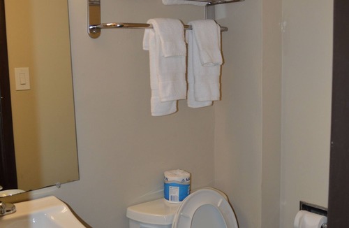 Overlook Hotel | Economy INN