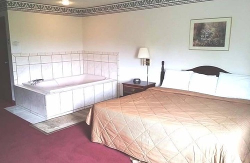 Seymour Hotel | Economy Inn