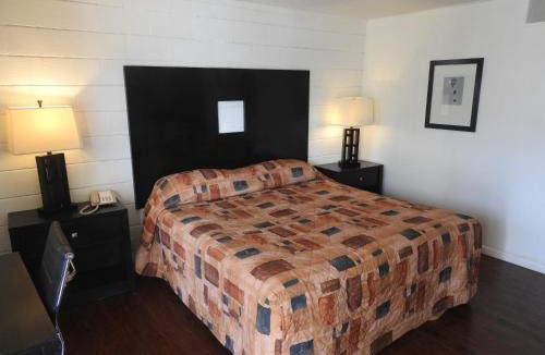 Polvadera Hotel | Economy Inn