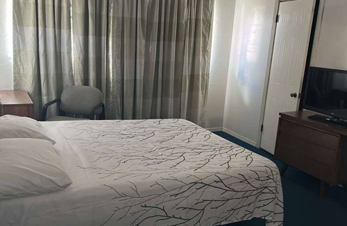 Temple Hotel | Economy Inn
