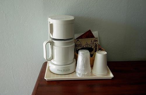 Willows Hotel | Economy Inn
