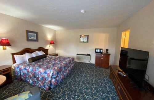 Fiskdale Hotel | Economy Lodge 682 Main St Sturbridge