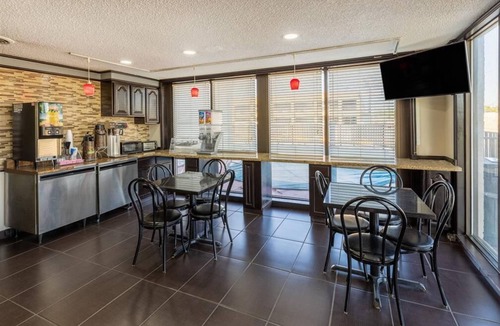 Tulsa Hotel | Economy Suites - Fairgrounds